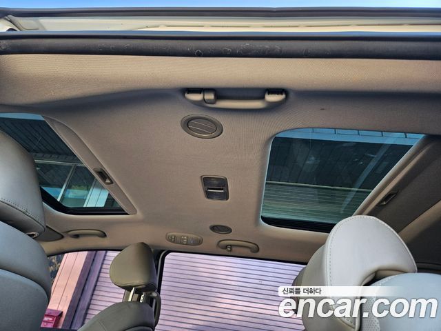 Kia Carnival 9-seater Luxury 2015 — фото 17
