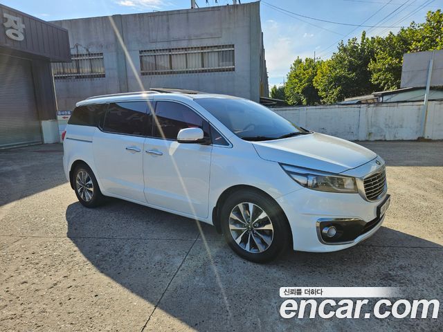 Kia Carnival 9-seater Luxury 2015 — фото 24