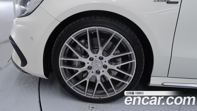 Mercedes-Benz A-Class (W176) A45 AMG 4MATIC 2018 — фото 5