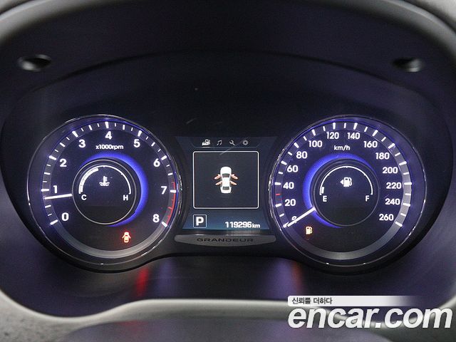 Hyundai Grandeur (HG) HG300 Premium 2016 — фото 8