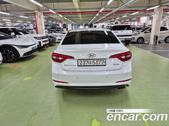 Hyundai Sonata (LF) 2.0 Smart 2015 — фото 4