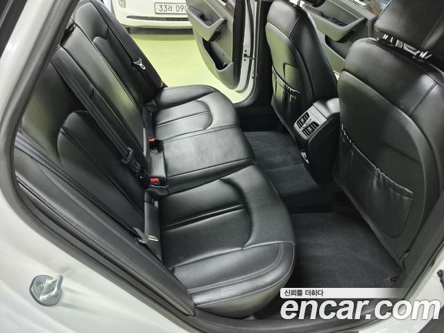Hyundai Sonata (LF) 2.0 Smart 2015 — фото 8