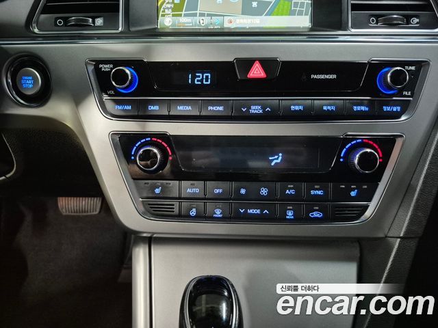 Hyundai Sonata (LF) 2.0 Smart 2015 — фото 19