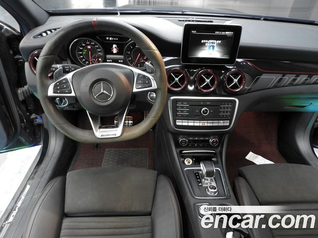Mercedes-Benz GLA-Class (X156) GLA45 AMG 4MATIC 2018 — фото 19