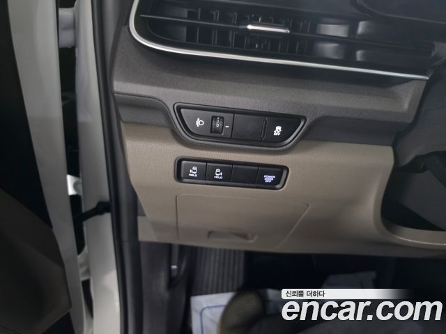 Kia Carnival (IV) HEV 9 seater Prestige 2025 — фото 15