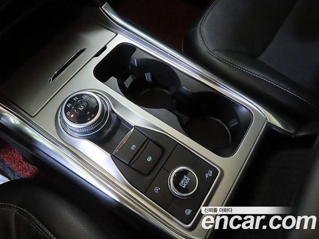 Ford Explorer (VI) 2.3 LimIted 4WD 2020 — фото 16