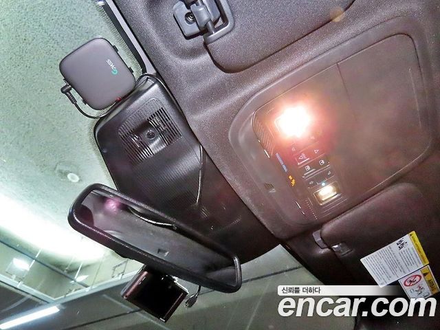 Ford Explorer (VI) 2.3 LimIted 4WD 2020 — фото 17