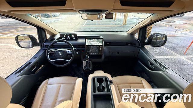 Hyundai Staria Tourer 11-Seater Modern 2023 — фото 7