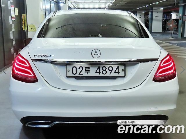 Mercedes-Benz C-Class (W205) C220 d Exclusive 2017 — фото 5
