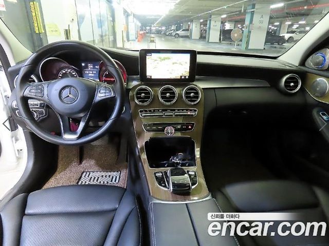 Mercedes-Benz C-Class (W205) C220 d Exclusive 2017 — фото 10