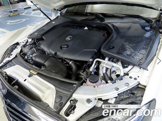 Mercedes-Benz C-Class (W205) C220 d Exclusive 2017 — фото 23