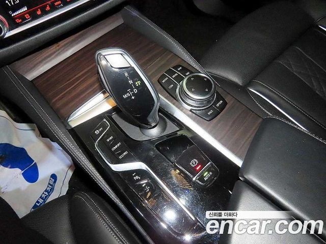 BMW 6 Series GT (G32) 630i xDrive Luxury 2022 — фото 16