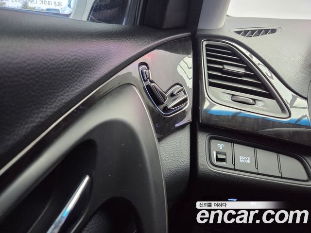 Hyundai Grandeur (HG) HG300 Premium 2016 — фото 20