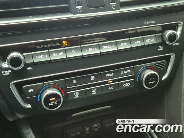 Kia K5 (II) 2.0 Prestige 2020 — фото 18