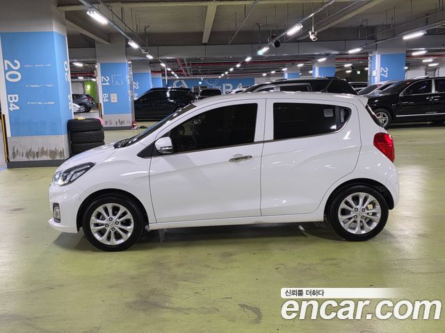 Chevrolet Spark Premier 2022 — фото 4
