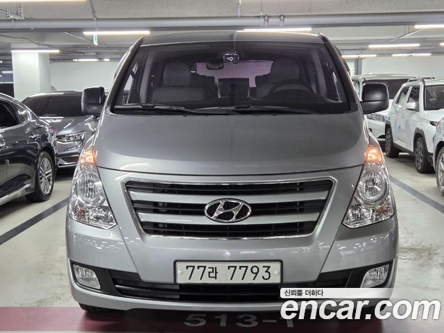 Hyundai Grand Starex 12-Seater Wagon Modern 2017 — фото 2