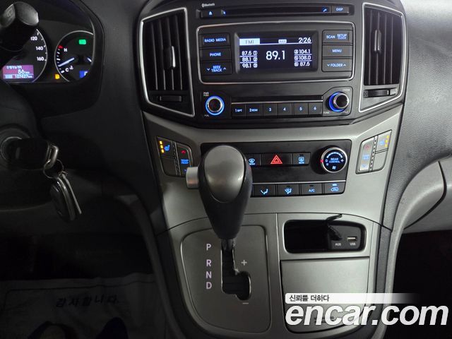Hyundai Grand Starex 12-Seater Wagon Modern 2017 — фото 18