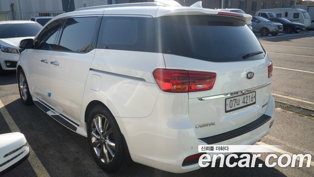 Kia Carnival 7-Seater Limousine President 2019 — фото 6
