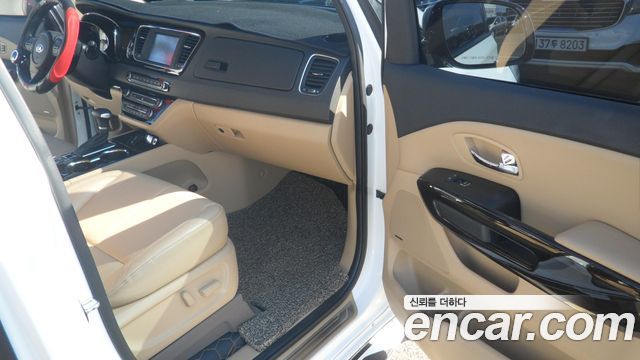 Kia Carnival 7-Seater Limousine President 2019 — фото 7