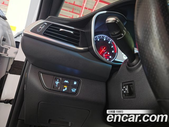 Genesis G70 2.0T AWD Elite 2019 — фото 9