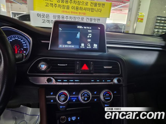 Genesis G70 2.0T AWD Elite 2019 — фото 19