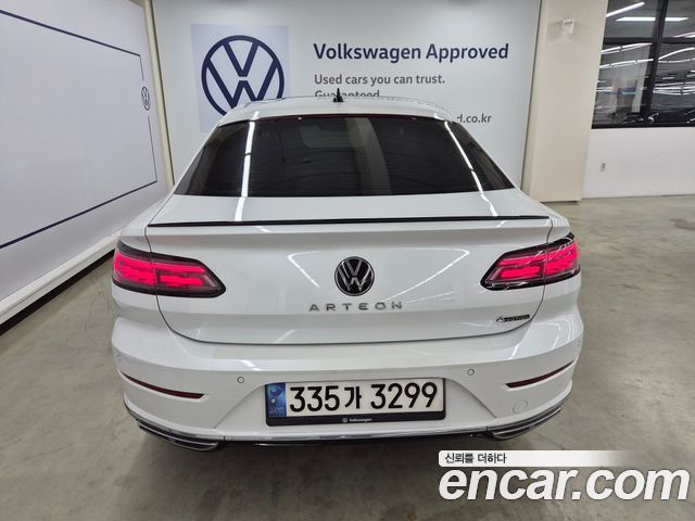 Volkswagen Arteon 2.0 TDI R-LIINE 4Motion 2023 — фото 4