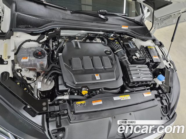 Volkswagen Arteon 2.0 TDI R-LIINE 4Motion 2023 — фото 6