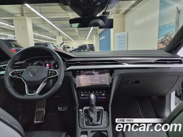 Volkswagen Arteon 2.0 TDI R-LIINE 4Motion 2023 — фото 7