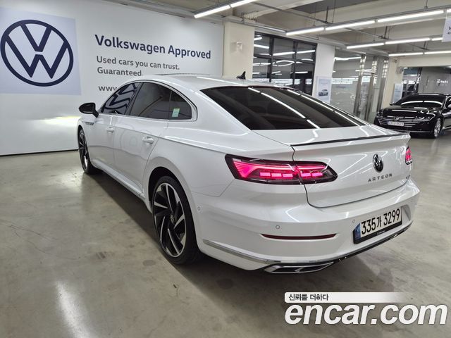 Volkswagen Arteon 2.0 TDI R-LIINE 4Motion 2023 — фото 22