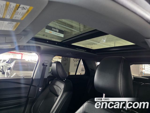 Ford Explorer (VI) 2.3 LimIted 4WD 2021 — фото 18