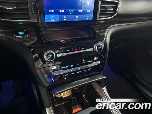 Ford Explorer (VI) 2.3 LimIted 4WD 2021 — фото 20