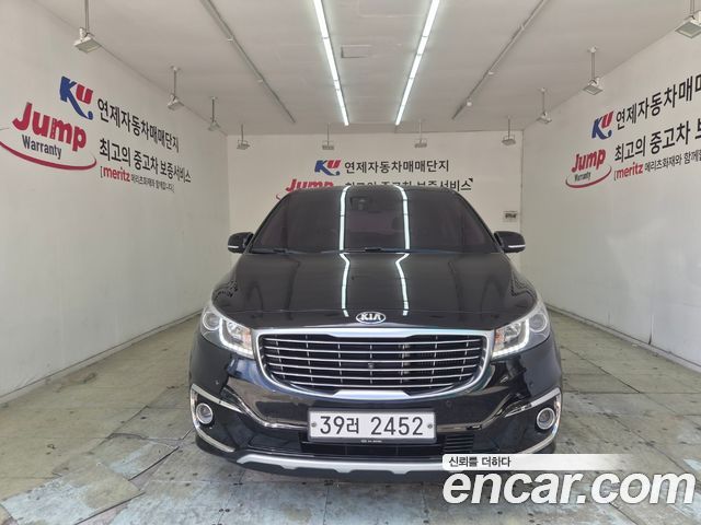 Kia Carnival 9-seater Noblesse