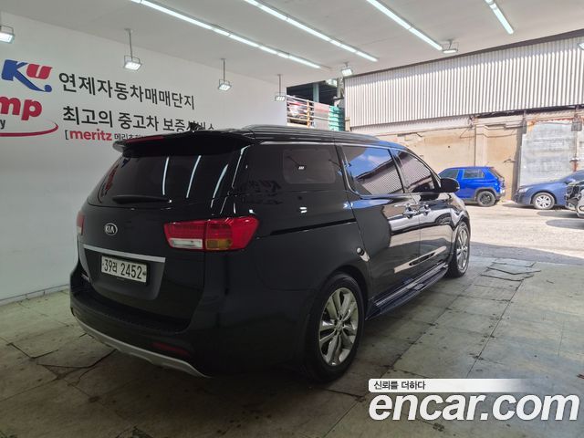 Kia Carnival 9-seater Noblesse 2018 — фото 5