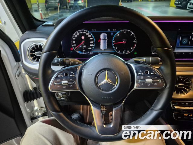 Mercedes-Benz G-Class (W463b) G400d 2024 — фото 16
