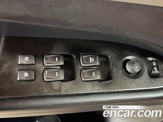 KG Mobility (SsangYong) Rexton Sports Khan Diesel 2.2 4WD Professional X (5-Link) 2019 — фото 18