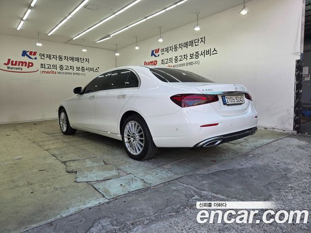 Mercedes-Benz E-Class (W213) E250 Exclusive 2022 — фото 2