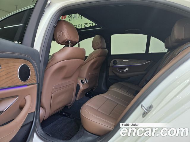 Mercedes-Benz E-Class (W213) E250 Exclusive 2022 — фото 21
