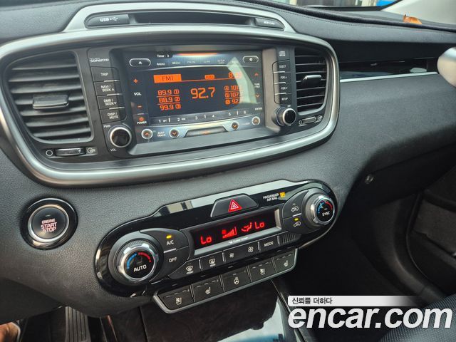 Kia Sorento Diesel 2.0 2WD Noblesse 2016 — фото 9
