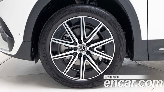Mercedes-Benz EQB (X243) EQB300 4MATIC AMG Line 2026 — фото 5
