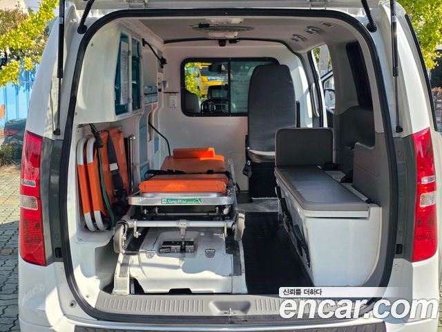 Hyundai Grand Starex Ambulance 2016 — фото 9