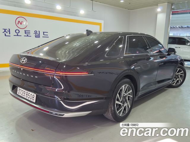 Hyundai Grandeur (GN7) 2,5 Gasoline 2WD Exclusive 2023 — фото 2