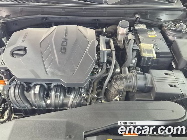 Hyundai Grandeur (GN7) 2,5 Gasoline 2WD Exclusive 2023 — фото 6