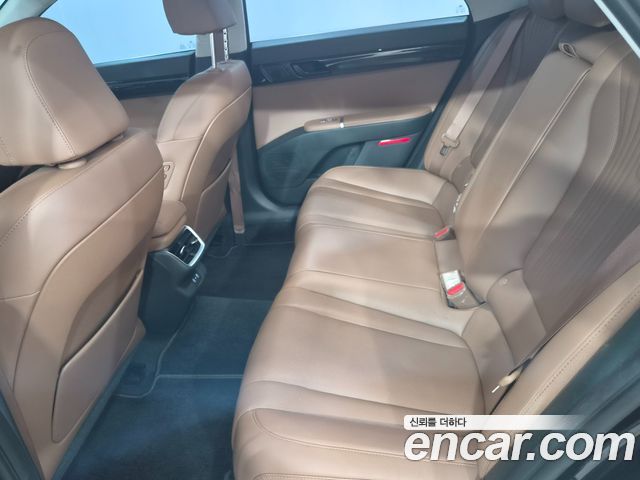 Hyundai Grandeur (GN7) 2,5 Gasoline 2WD Exclusive 2023 — фото 10