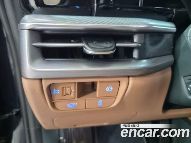 Hyundai Grandeur (GN7) 2,5 Gasoline 2WD Exclusive 2023 — фото 22
