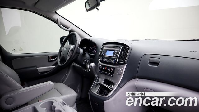 Hyundai Grand Starex Van 3-Seater Smart 2021 — фото 5