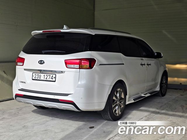 Kia Carnival 9-seater Prestige 2018 — фото 4
