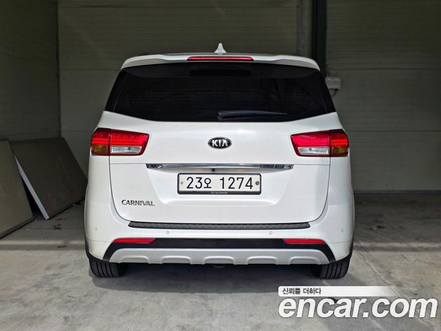 Kia Carnival 9-seater Prestige 2018 — фото 5