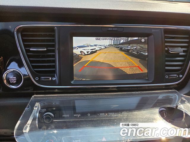 Kia Carnival 7-seater Limousine Magic Space 2018 — фото 16