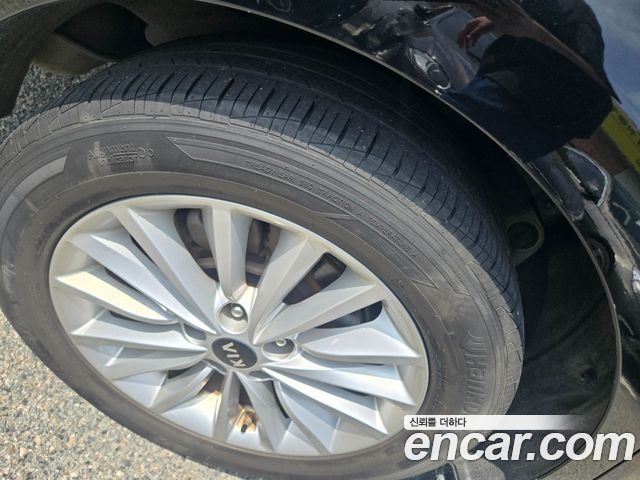 Kia K7 Premier 3.0 LPI Prestige 2019 — фото 10