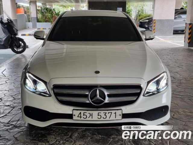 Mercedes-Benz E-Class (W213) E300 4MATIC Avnatgarde 2019 — фото 3